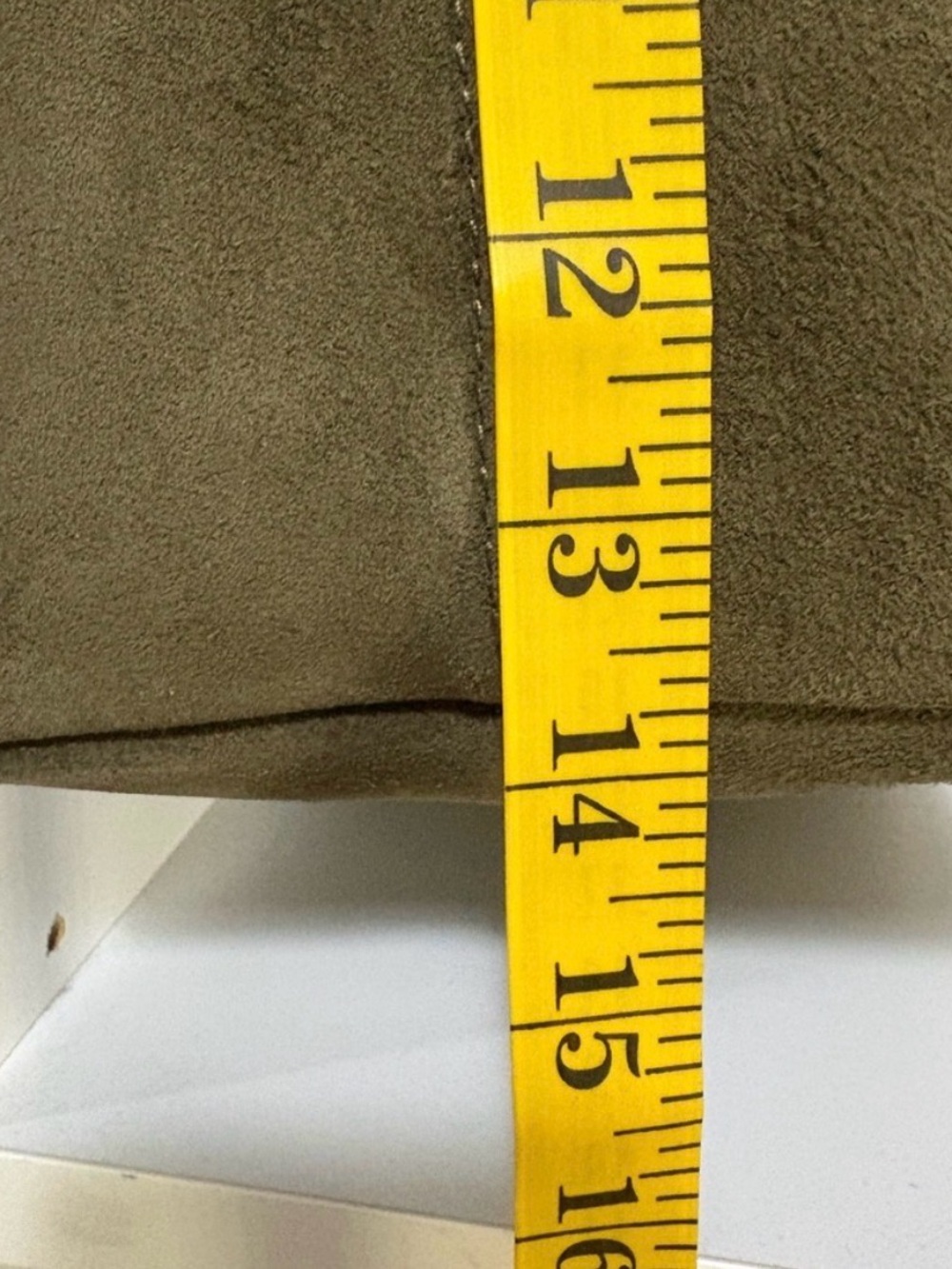 NWOT Madewell ESSENTIAL BUCKET BAG in Warm Olive suede - Picture 2 of 4